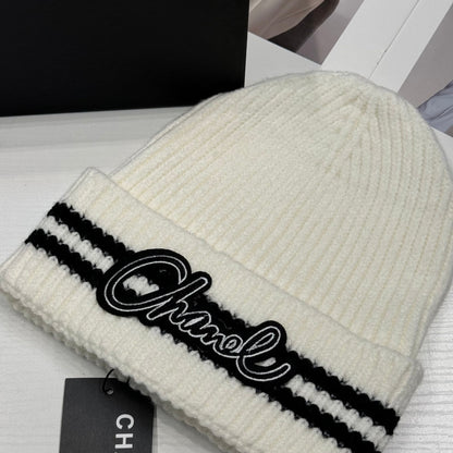Bonnet en Laine Tendance 5 Couleurs avec Lettres