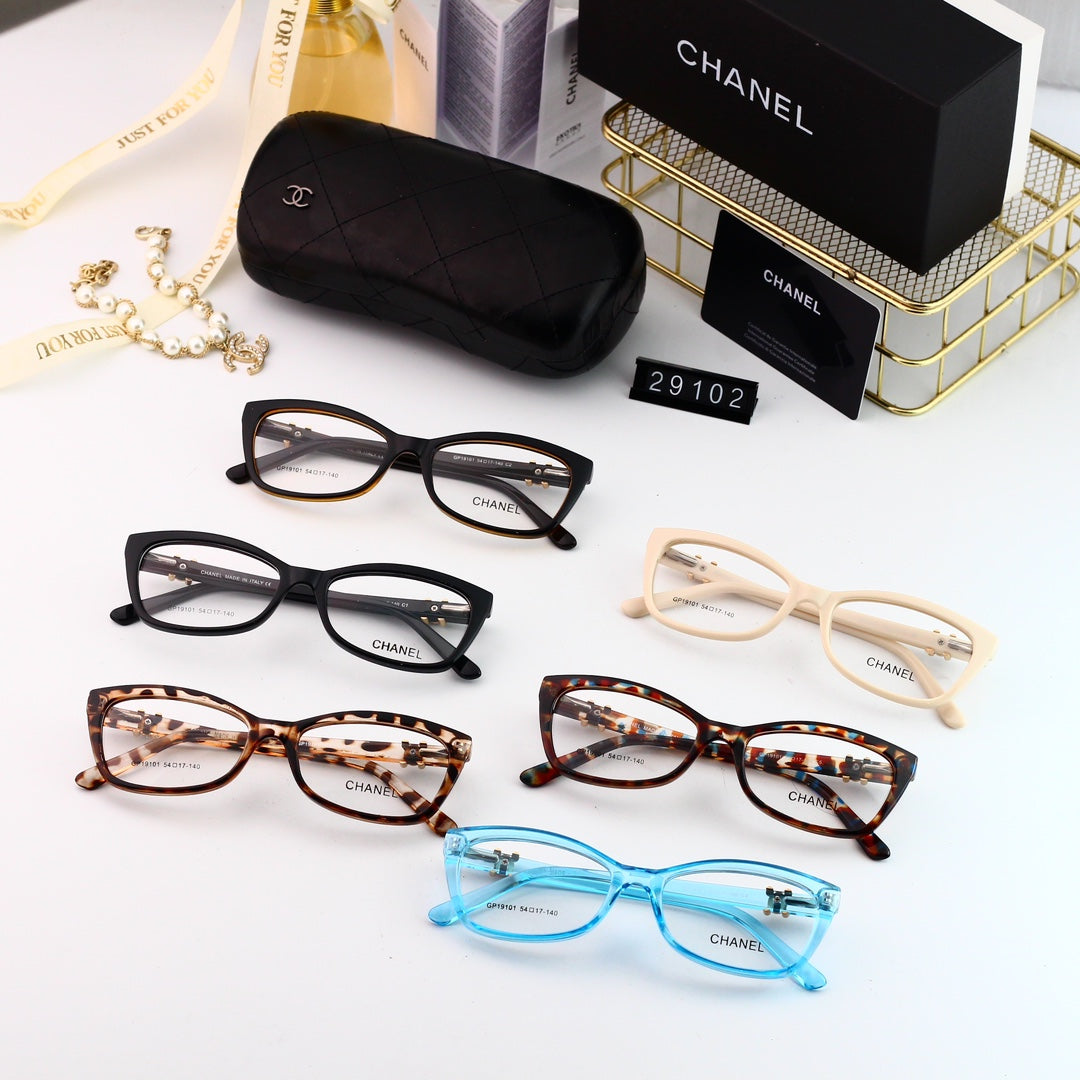 Lunettes à logo strass tendance