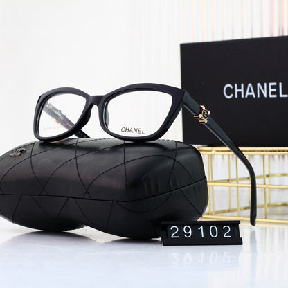 Lunettes à logo strass tendance