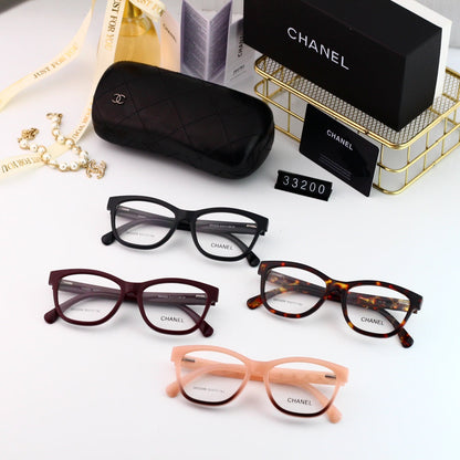 Lunettes élégantes à monture métallique