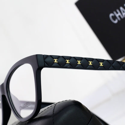 Lunettes élégantes à monture métallique
