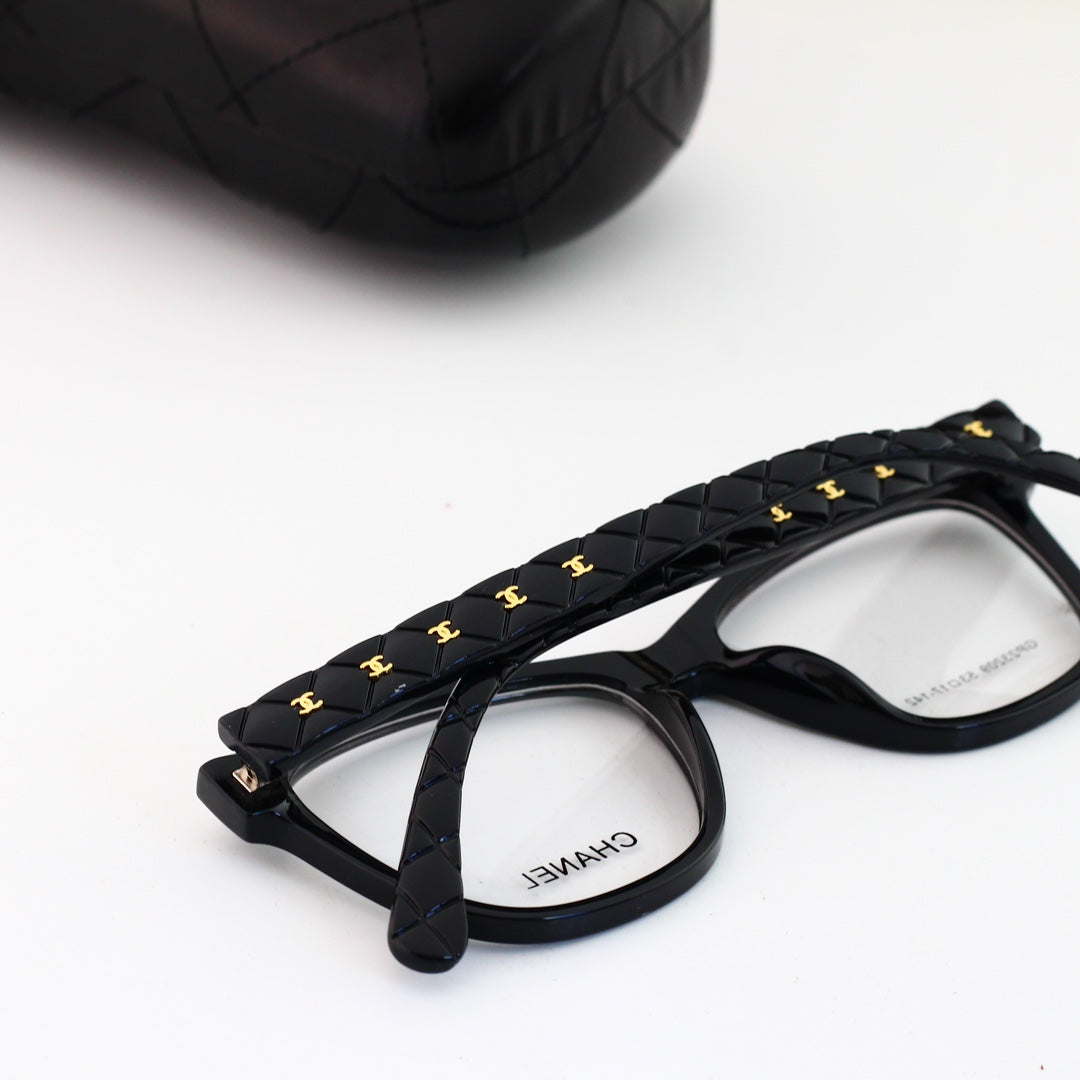 Lunettes élégantes à monture métallique