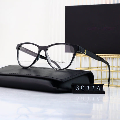 Lunettes de luxe avec nouveau logo à la mode