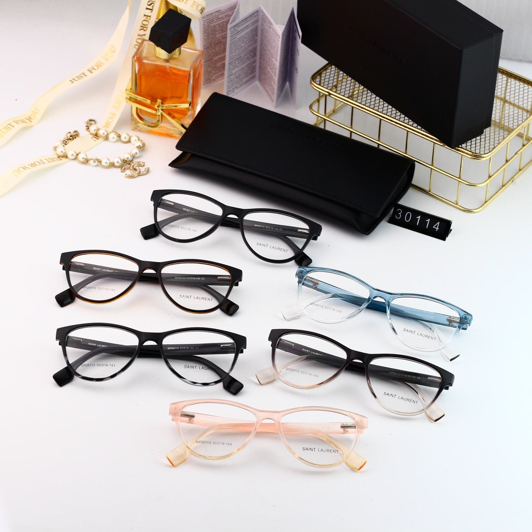 Lunettes de luxe avec nouveau logo à la mode