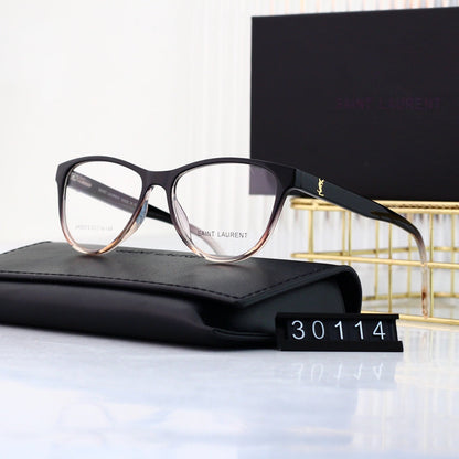 Lunettes de luxe avec nouveau logo à la mode