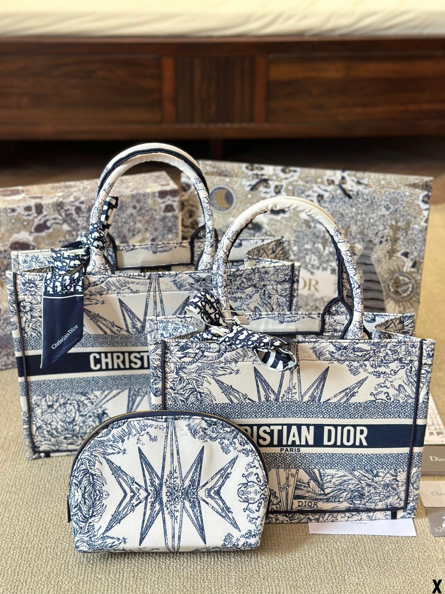 Sac fourre-tout classique brodé pour femme