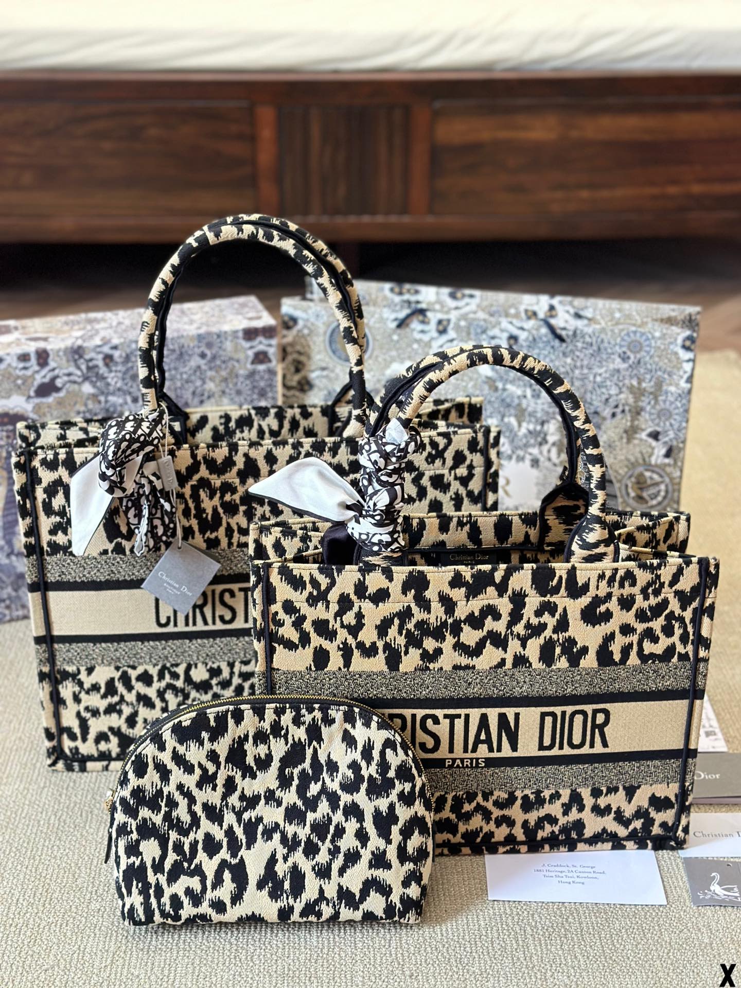 Sac fourre-tout classique brodé pour femme