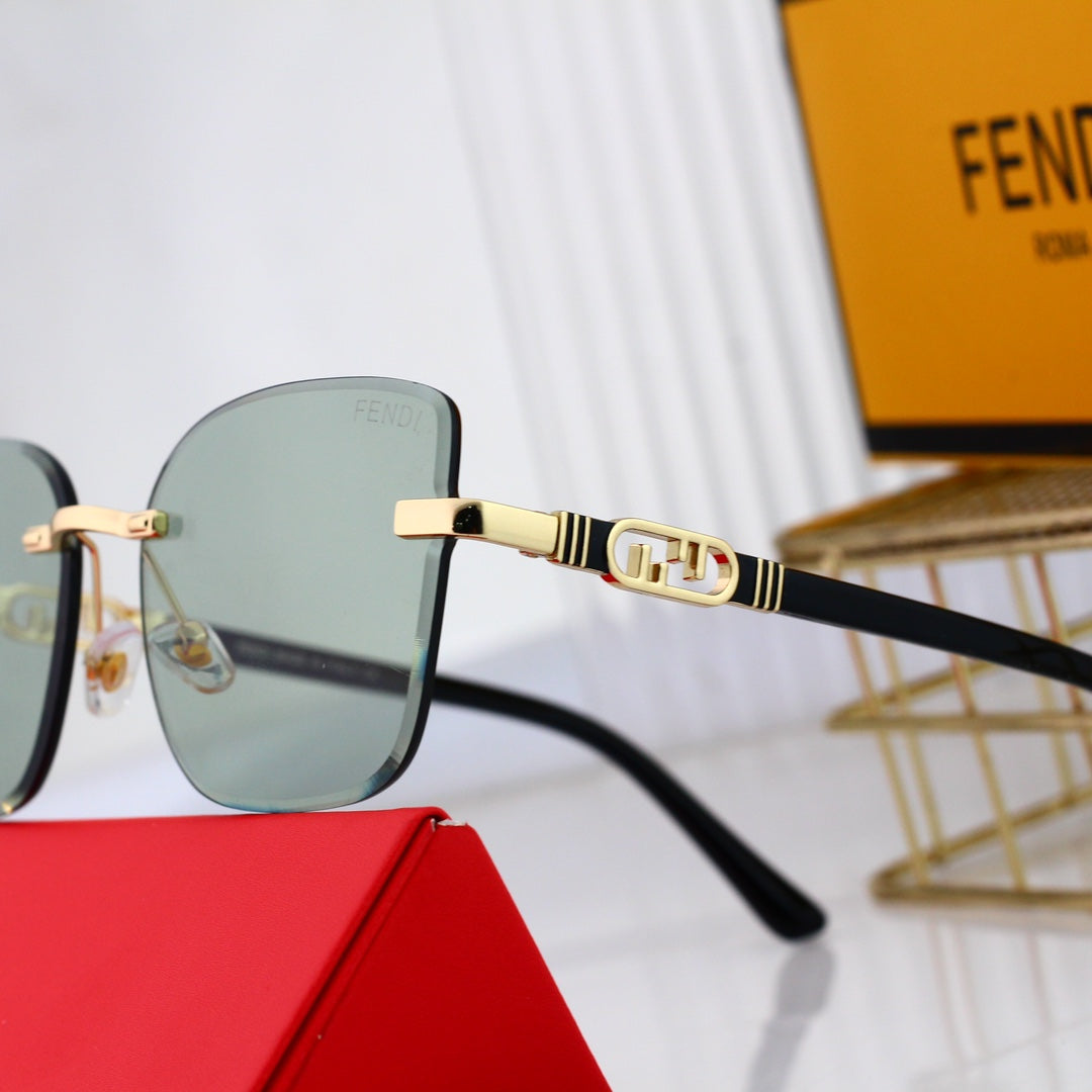 Lunettes de soleil tendance en métal avec monture F entrelacée