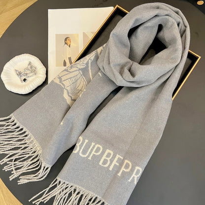 Écharpe à pompon simple et élégante