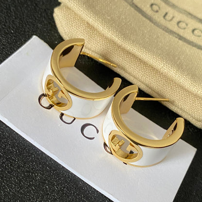 Boucles d'oreilles créoles à demi-cerceau en émail creux