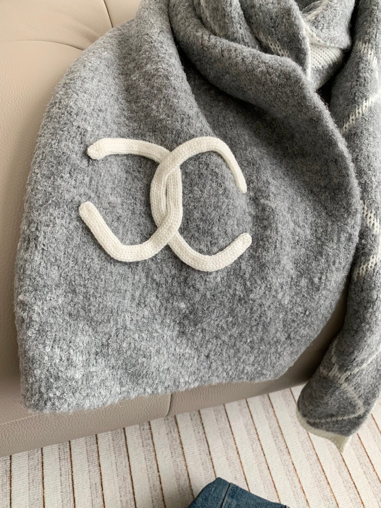 Écharpe en maille double face à motif losanges