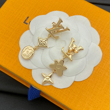Boucles d'oreilles pendantes en métal floral