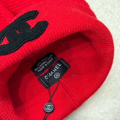Chapeau en laine classique chaud et élégant