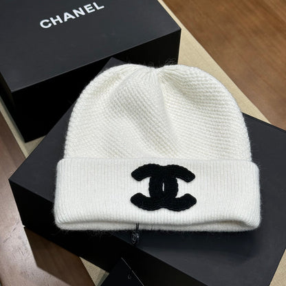 Chapeau en laine classique chaud et élégant
