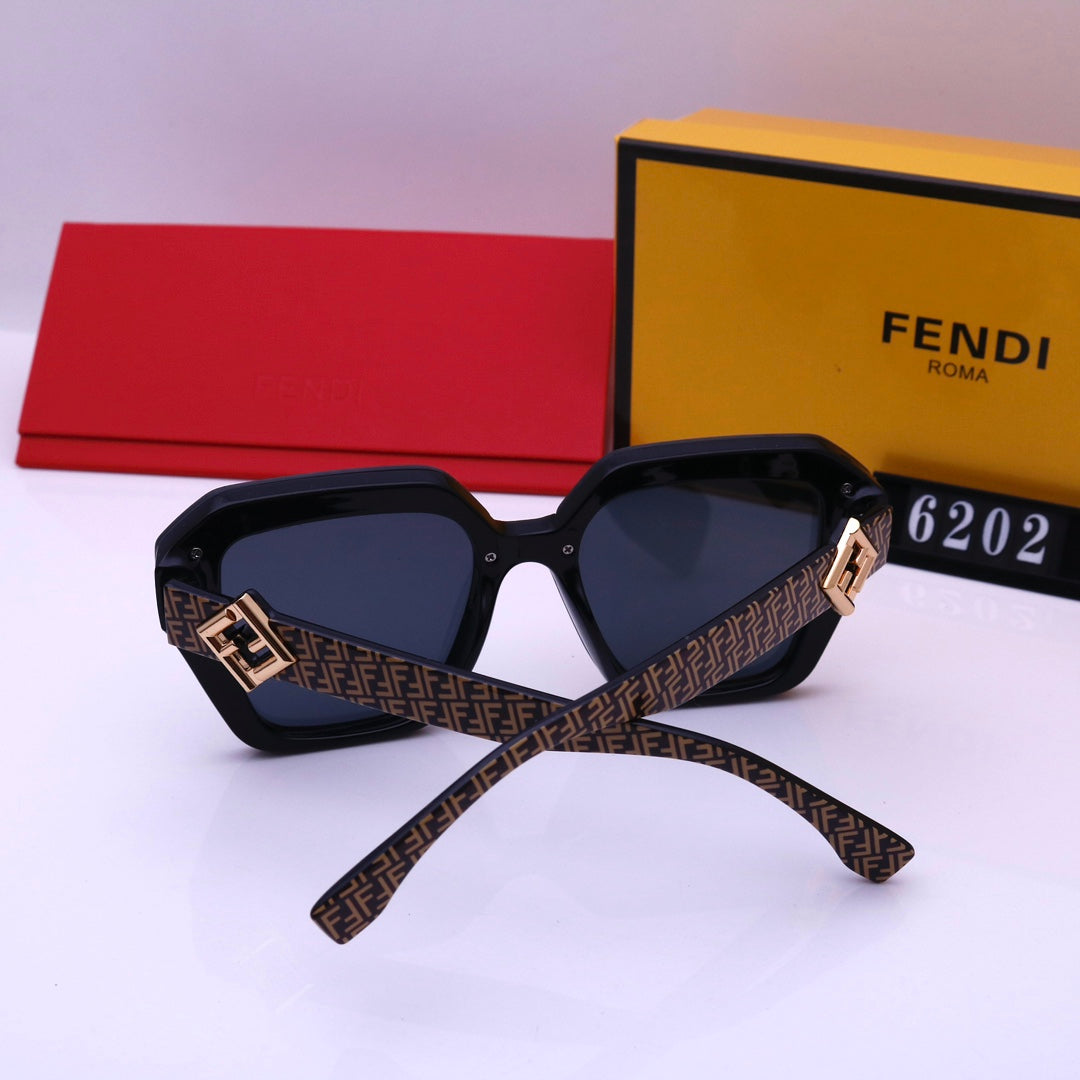 Lunettes de soleil gravées de la lettre F de style rétro