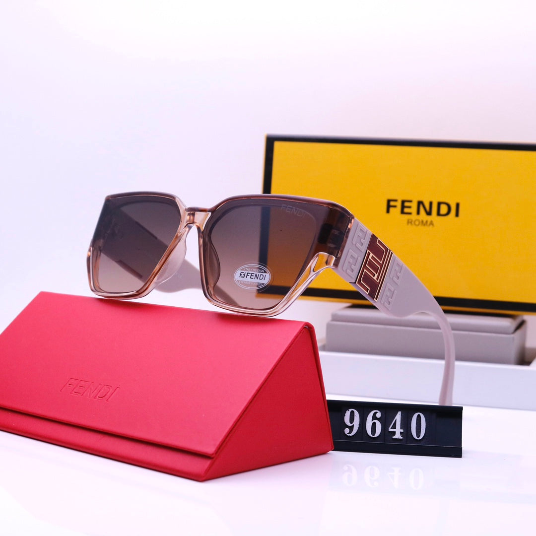 Lunettes de soleil F estampillées à la mode