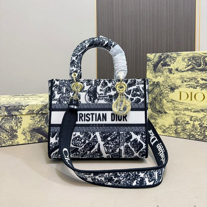 Sac à main classique embossé