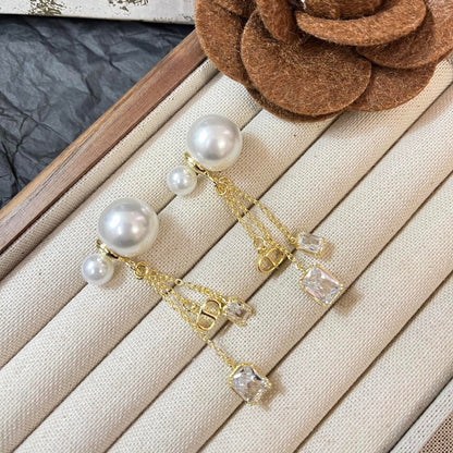 Boucles d'oreilles pendantes Perle et Cristaux Argentés