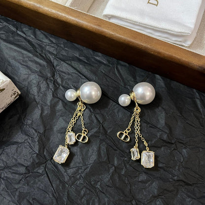 Boucles d'oreilles pendantes Perle et Cristaux Argentés