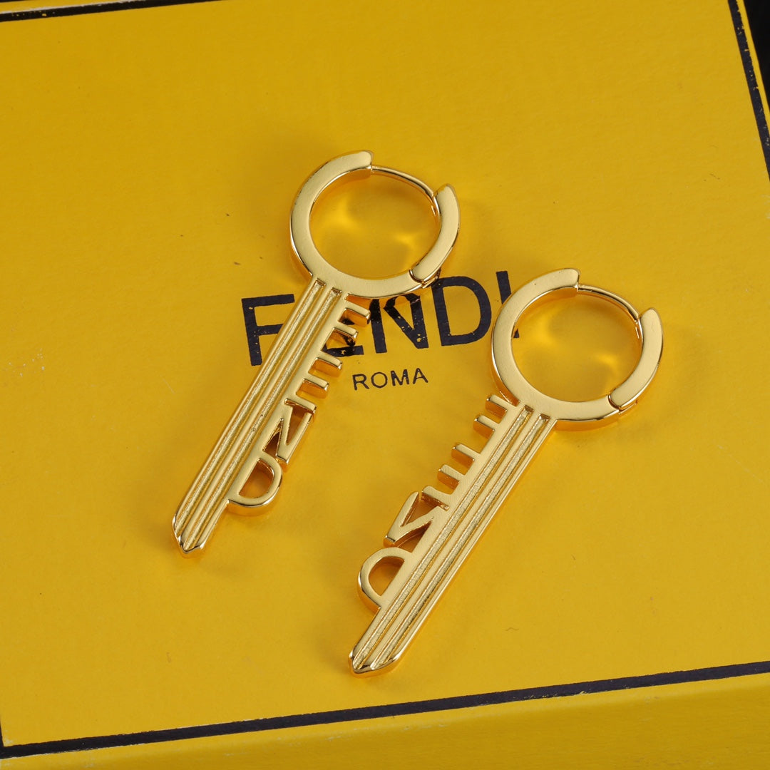 Boucles d'oreilles pendentifs Lettre-Clé