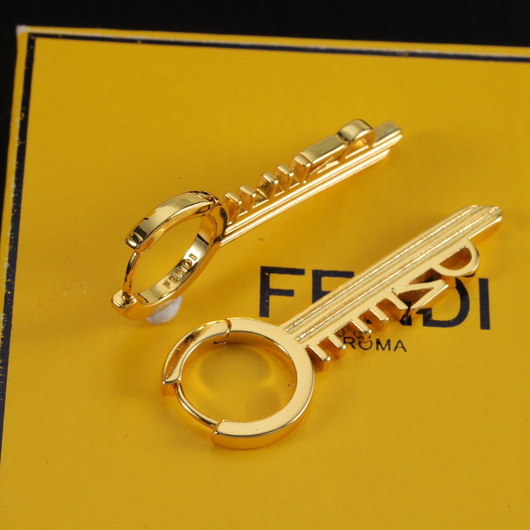 Boucles d'oreilles pendentifs Lettre-Clé