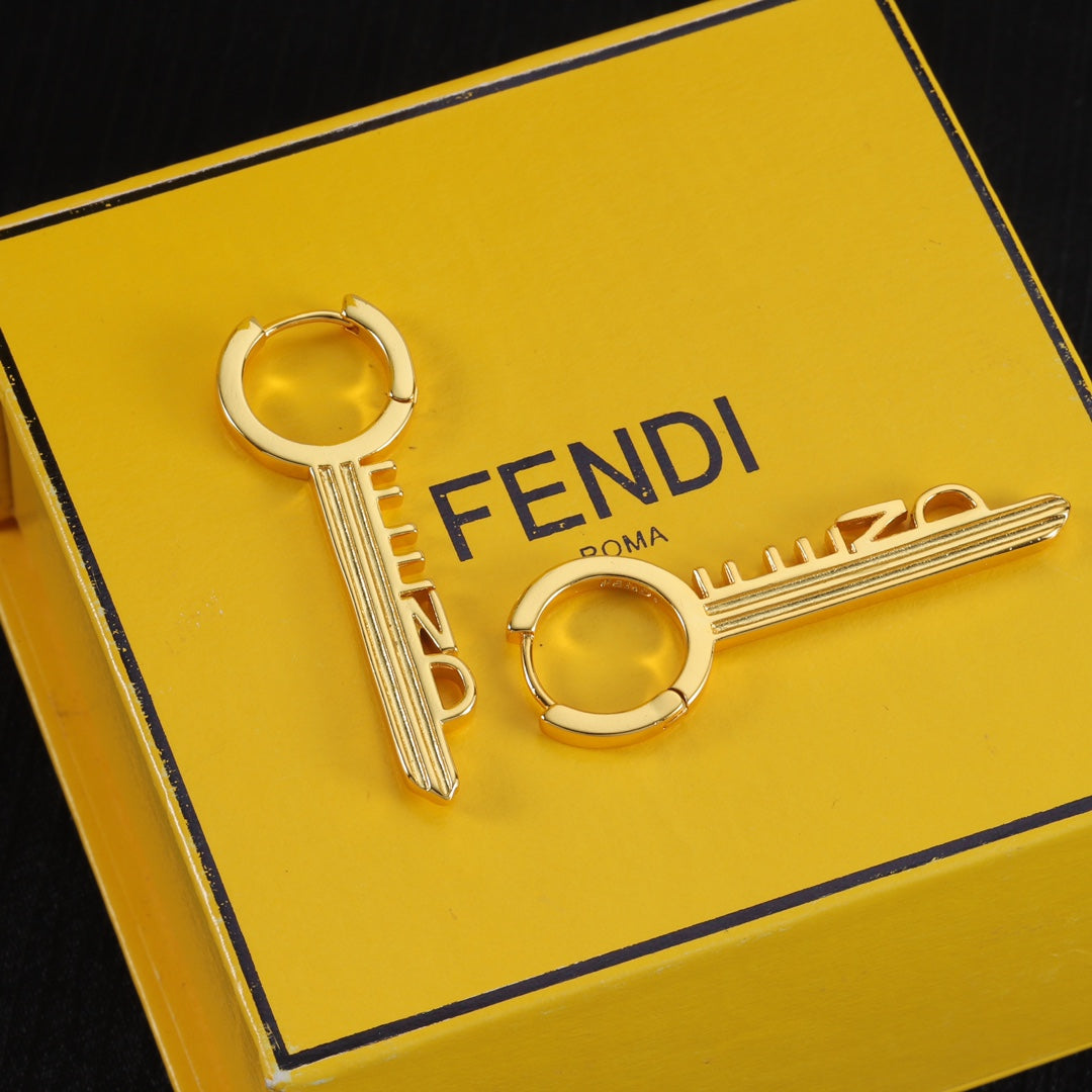 Boucles d'oreilles pendentifs Lettre-Clé