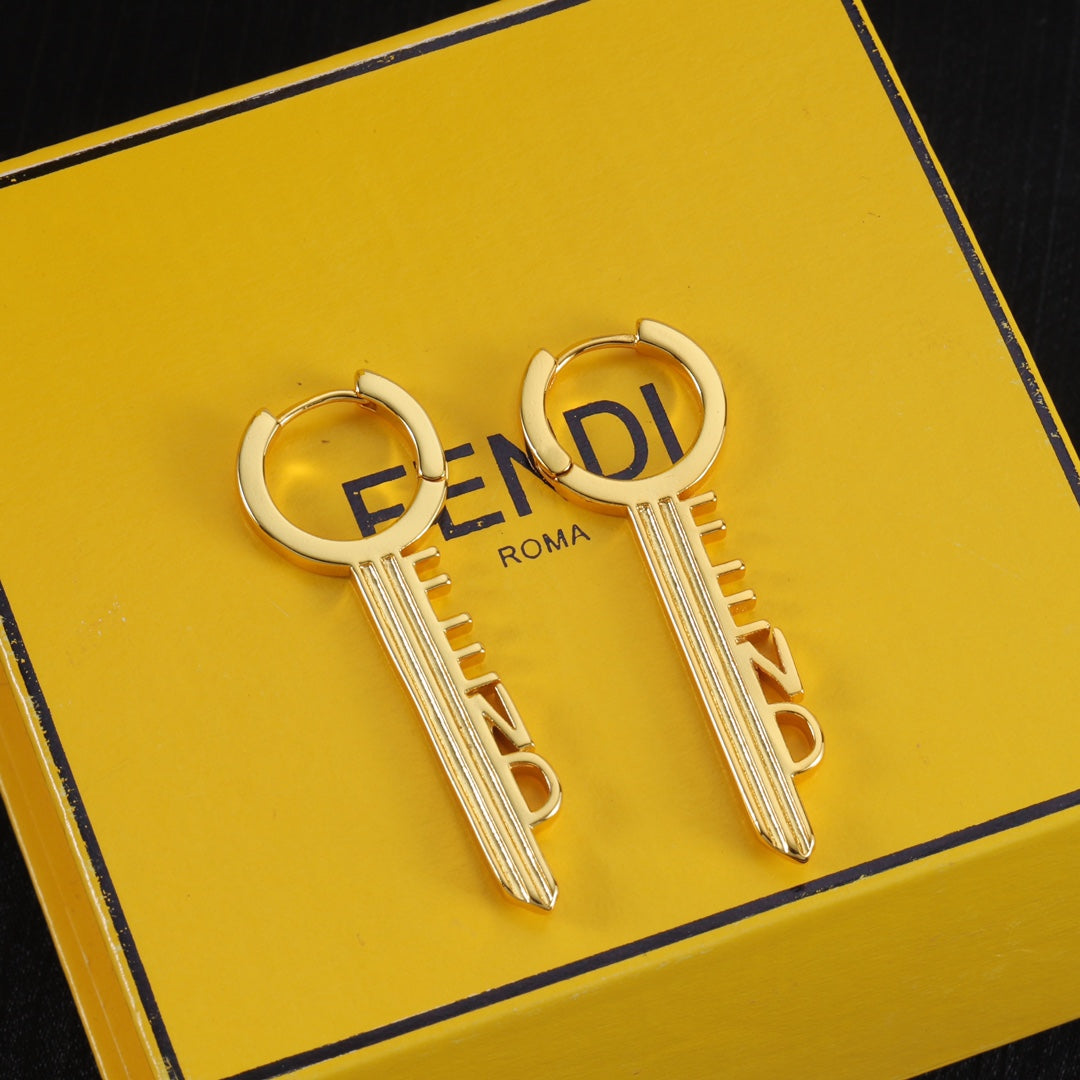 Boucles d'oreilles pendentifs Lettre-Clé