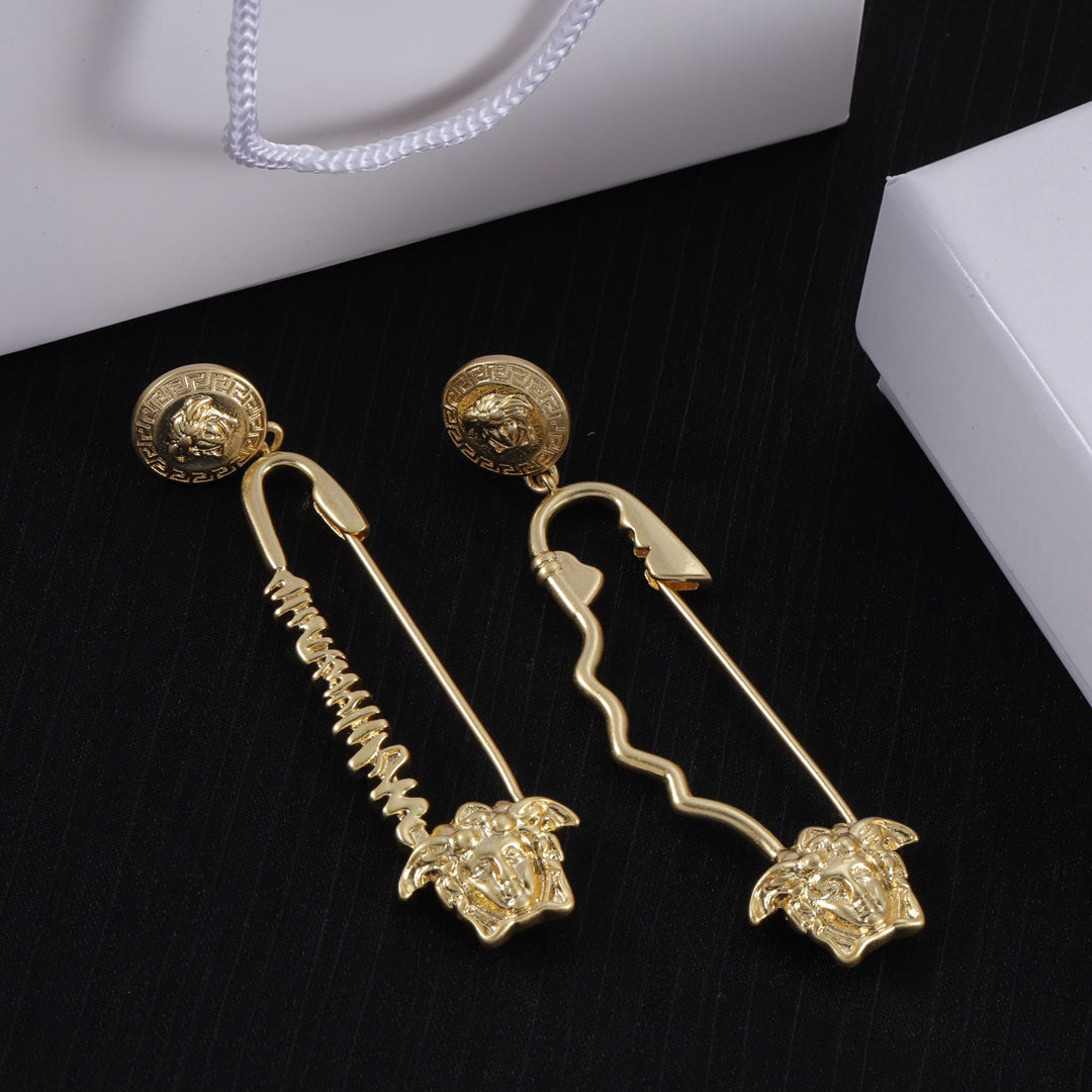 Boucles d'oreilles grande épingle de sûreté vintage