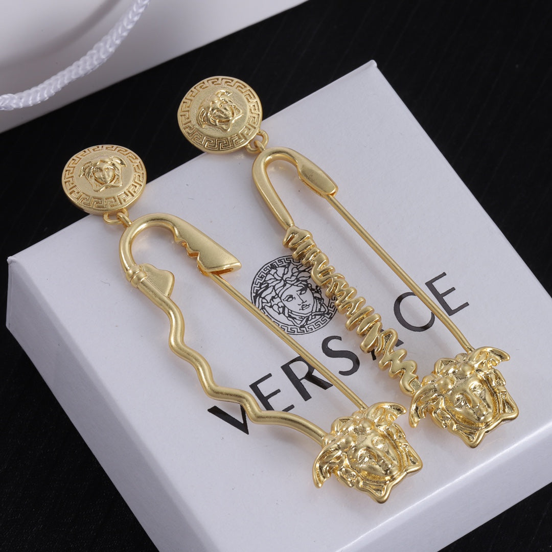 Boucles d'oreilles grande épingle de sûreté vintage