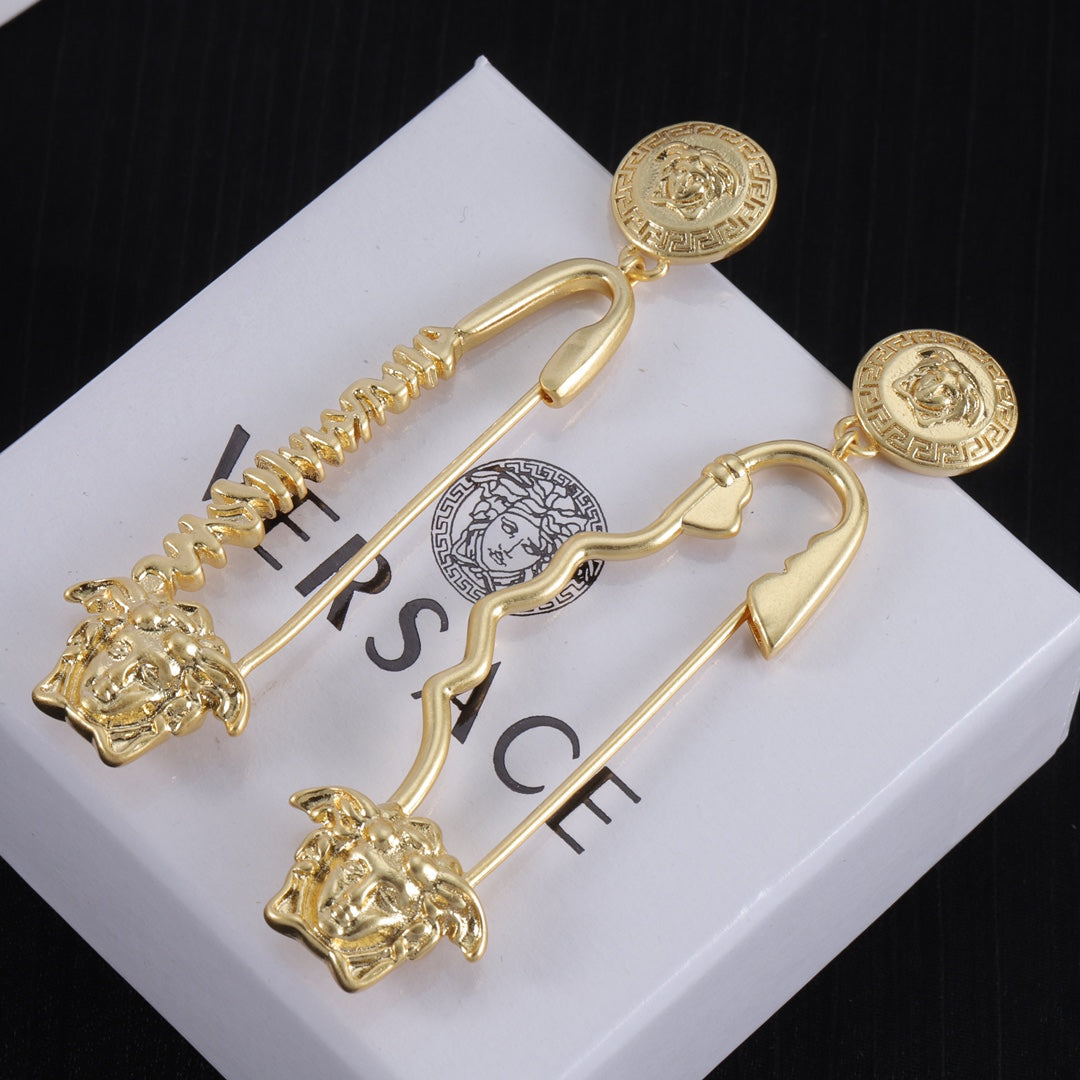 Boucles d'oreilles grande épingle de sûreté vintage