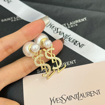 Boucles d'oreilles pendantes élégantes en métal et perles