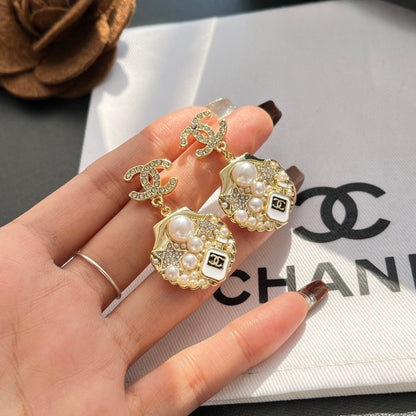 Boucles d'oreilles élégantes en perles de nacre
