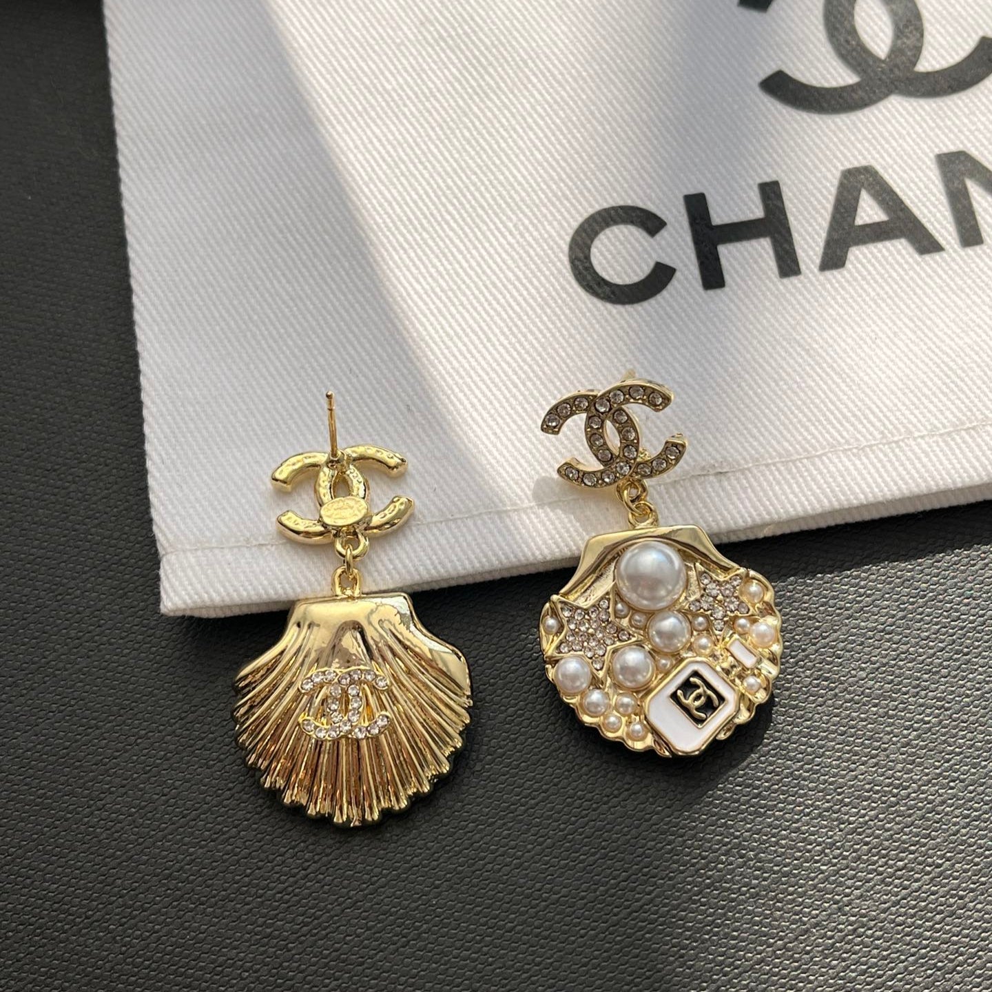 Boucles d'oreilles élégantes en perles de nacre