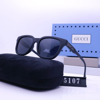 Lunettes de soleil vintage carrées et rectangulaires en caoutchouc