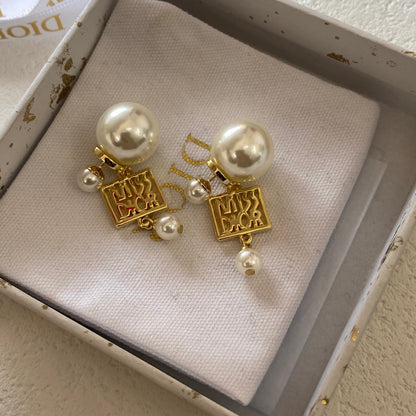 Nouvelles boucles d'oreilles en perles avec lettre tendance