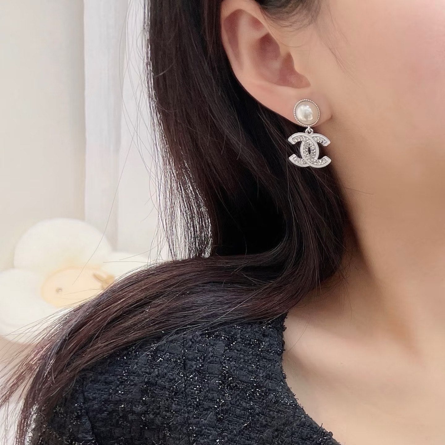 Boucles d'oreilles pendantes élégantes en perles