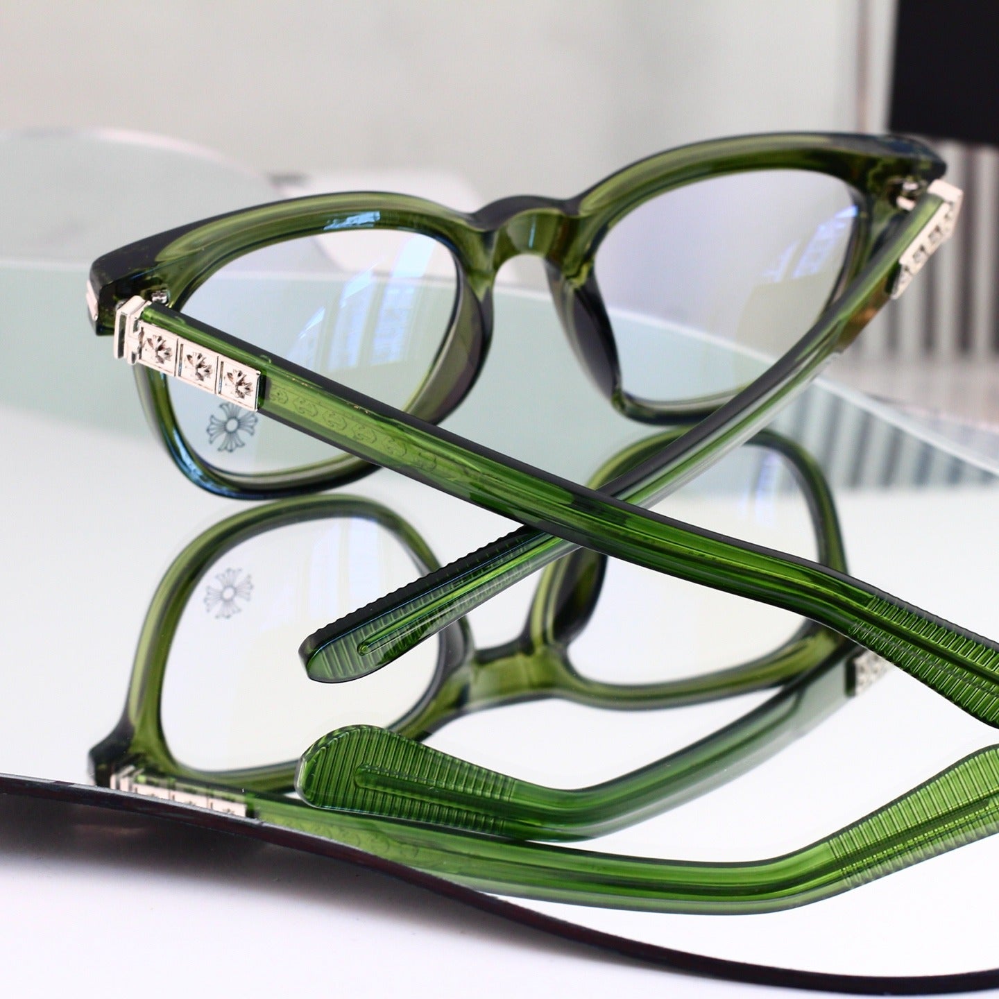 7 Color Square Sunglasses, Cross Detail UV400 Polarized Fashion Shades 1777