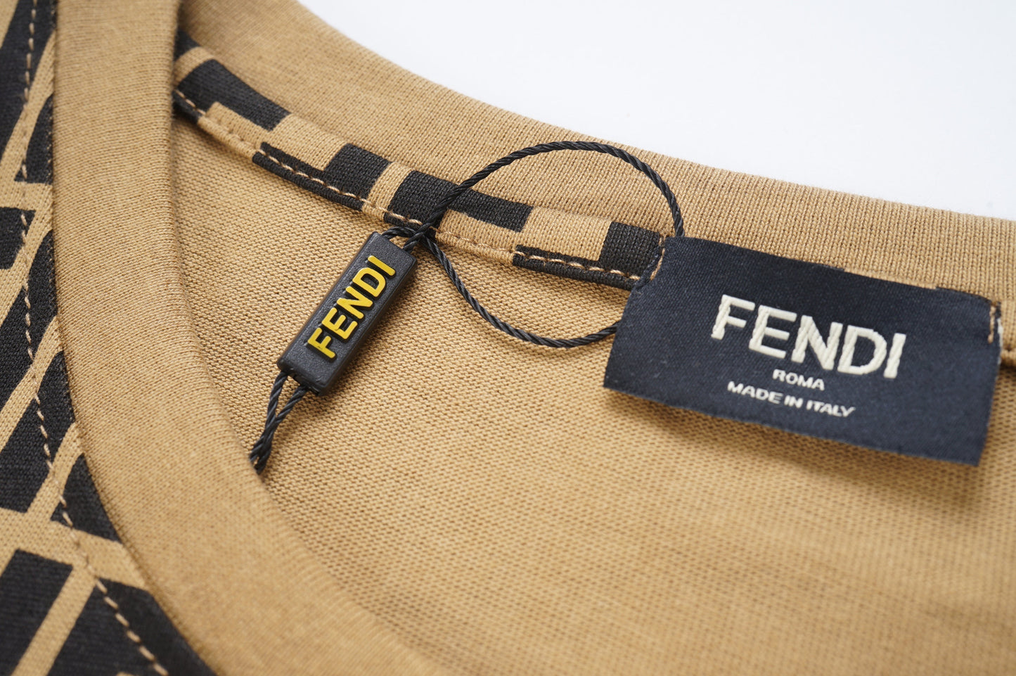 T-shirt imprimé lettre F vintage