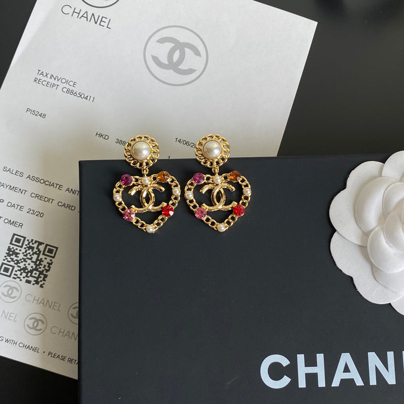 Pendientes con colgante de corazón de gema de cristal