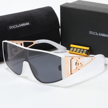 Lunettes de soleil surdimensionnées à monture métallique et tendance