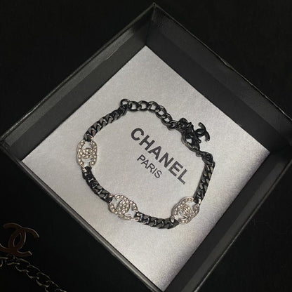 Bracelet et Collier Logo Diamant de Mode