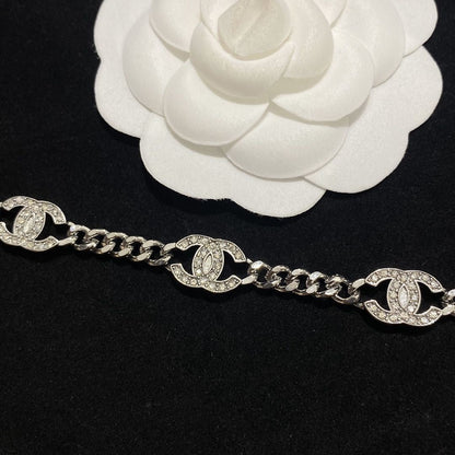 Bracelet et Collier Logo Diamant de Mode