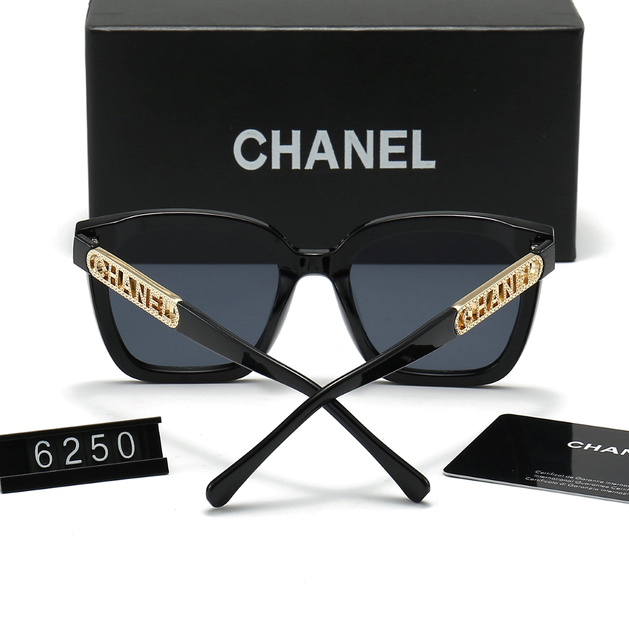 Gafas de sol con montura de letras de diamante para mujer, estilo clásico