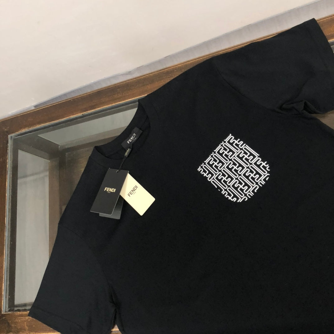 T-shirt imprimé à poche