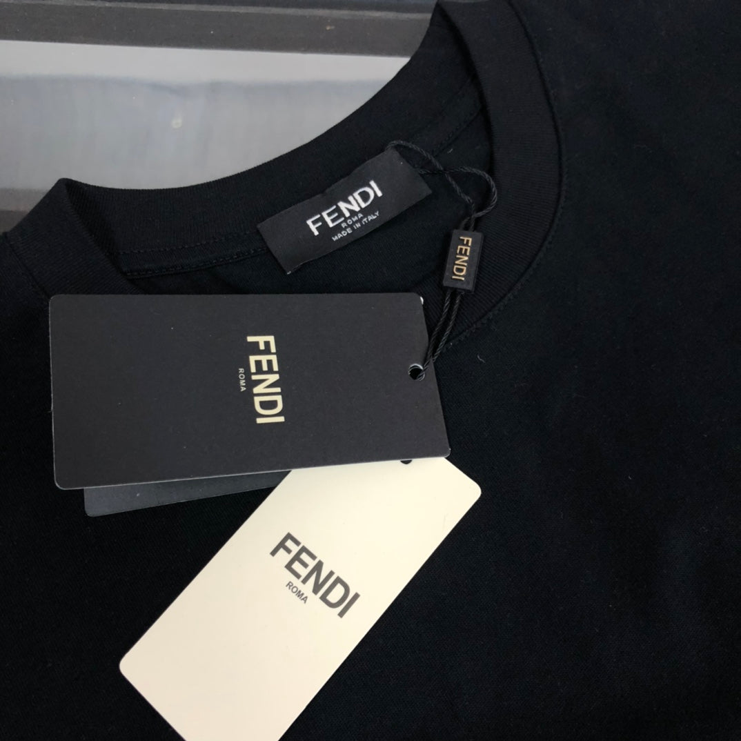 T-shirt imprimé à poche