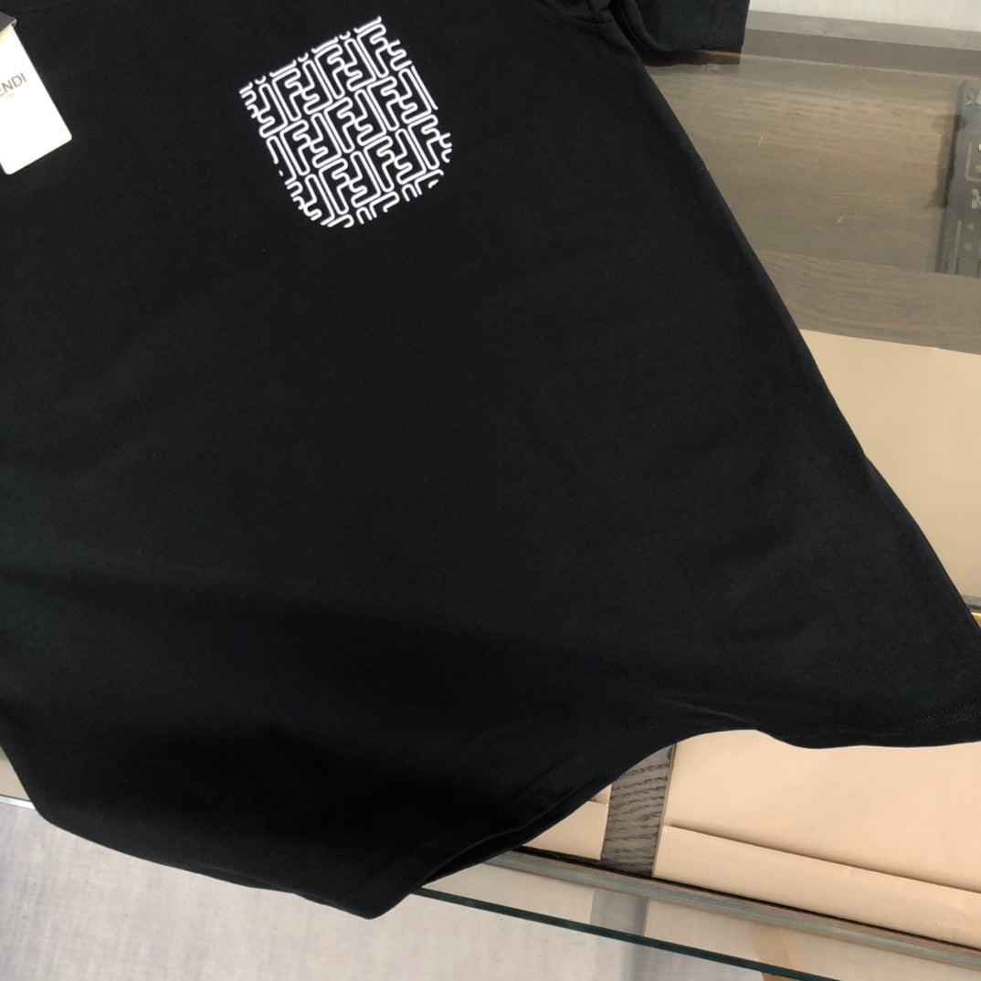 T-shirt imprimé à poche