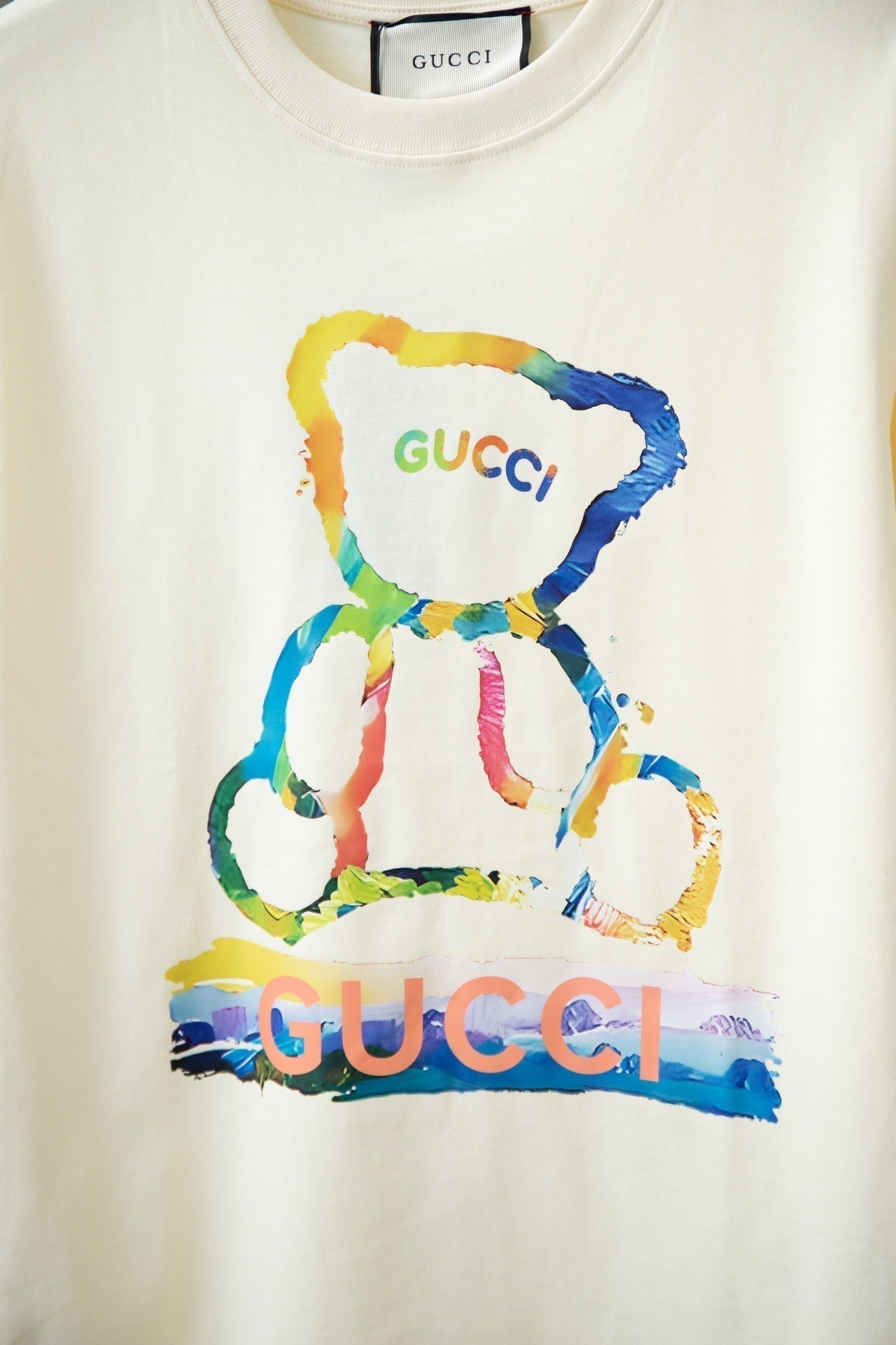 T-shirt imprimé ours arc-en-ciel