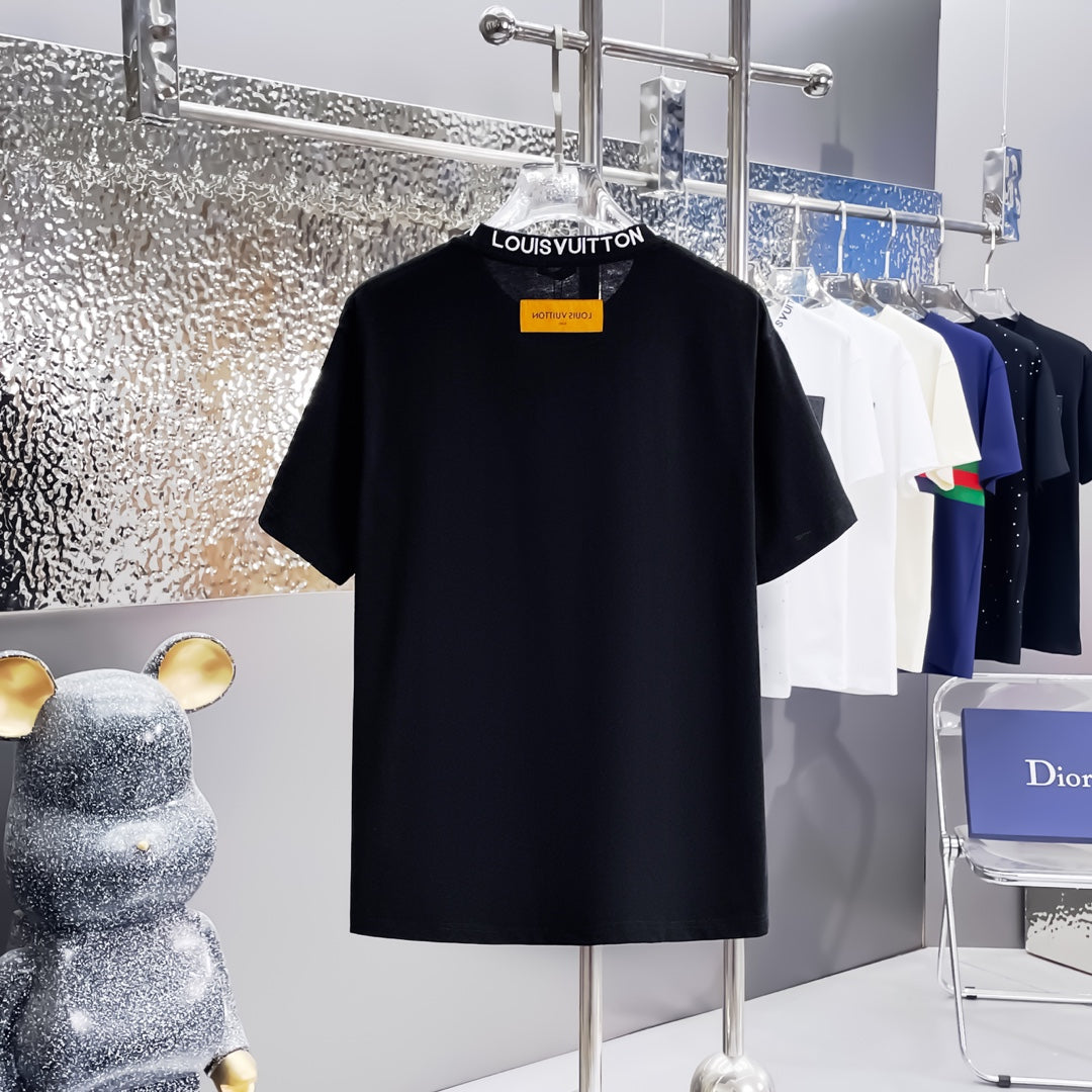 T-shirt à poche en cuir
