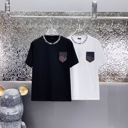 T-shirt à poche en cuir