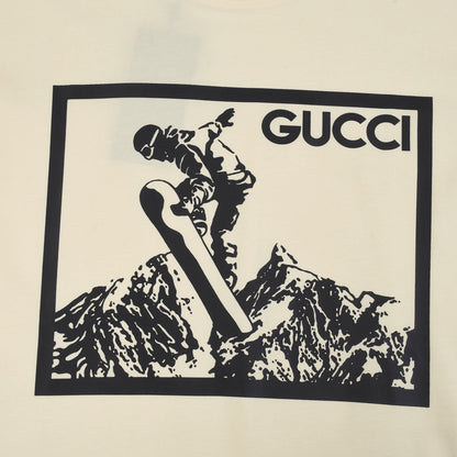 T-shirt imprimé Montagne enneigée
